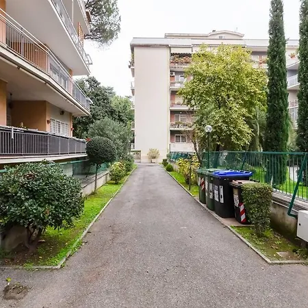 Exclusive Apartment In Eur Lake-2